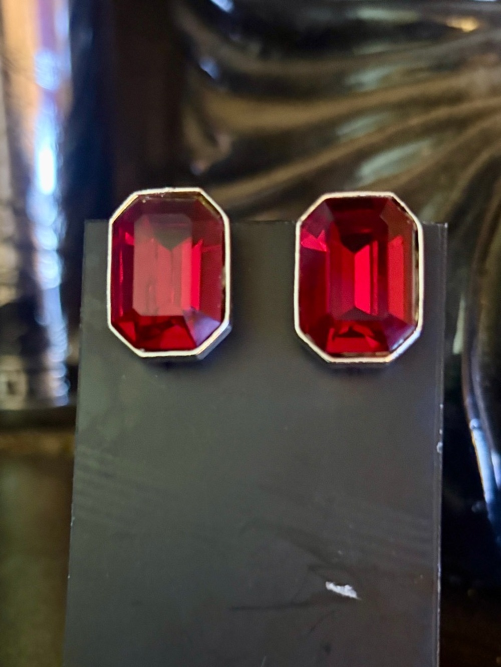 Vintage 1950s Red Emerald-Cut Glass Stud Earrings